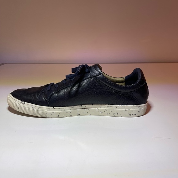 Banana Republic Nicklas Navy Leather Sneaker - Picture 3 of 3